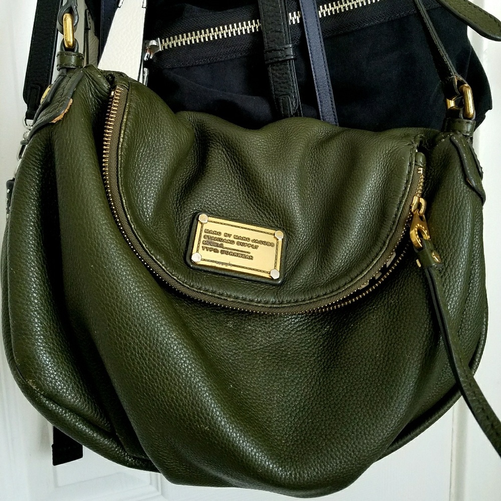 Marc by marc Jacobs olive green leather bag